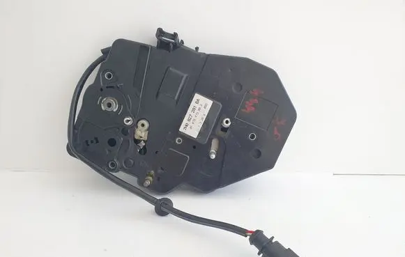 Loading door lock