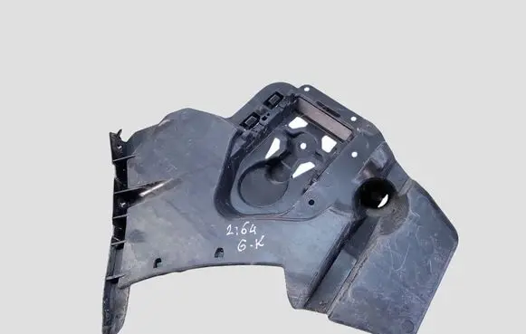 Volvo V40 Rear bumper mounting bracket 31395103