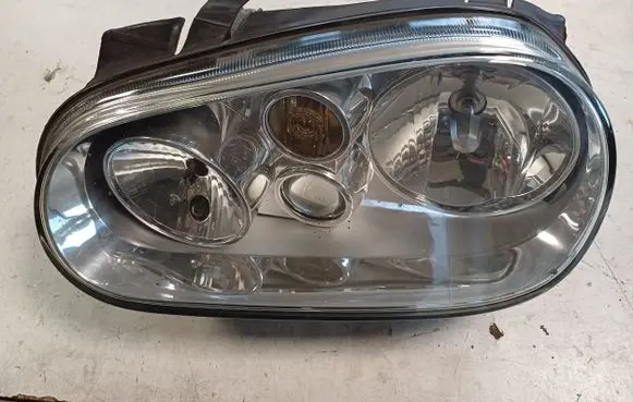 Volkswagen Golf IV Headlight/headlamp 1J2941015B