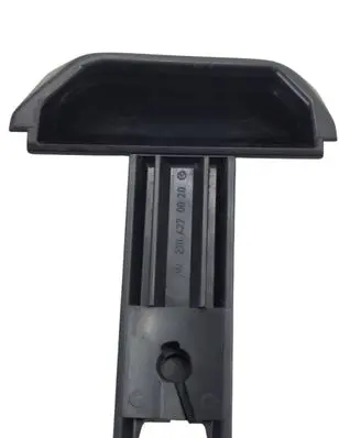 Mercedes-Benz E W210 Hand brake release handle 2104270020