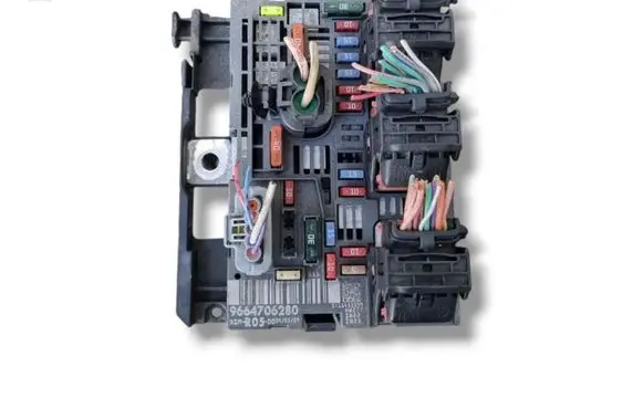 Peugeot 308 BSM Control unit 9664706280