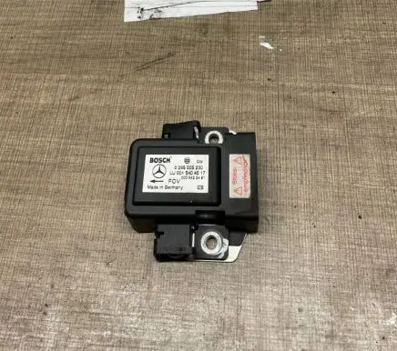 Mercedes-Benz S W220 ESP acceleration yaw rate sensor 0015404517 0265005230