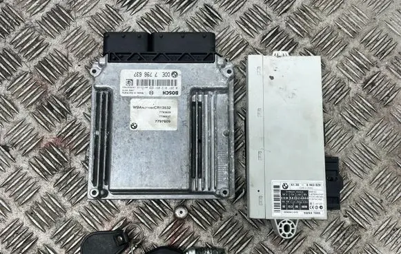 BMW 5 E60 E61 Engine ECU kit and lock set 6963828