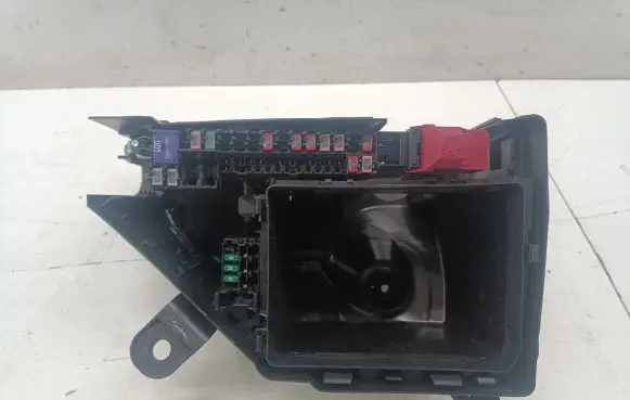 Nissan Qashqai J12 Fuse module