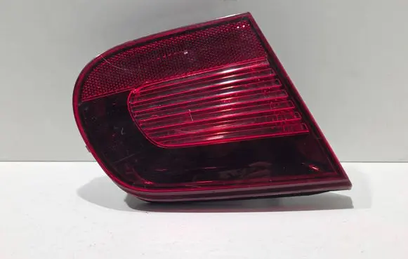 Volkswagen Eos Tailgate rear/tail lights 1q0945093B 1q0945093
