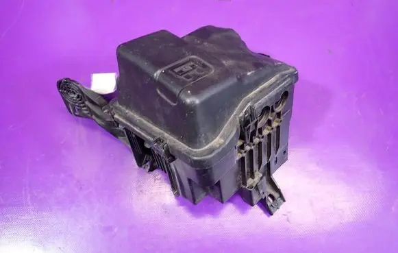 Peugeot 1007 Fuse box set 9657287180