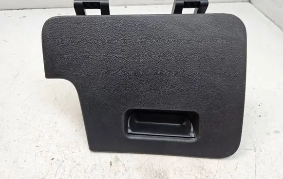 Volkswagen Touran III Glove box 5TB857919A