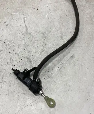 BMW 3 E90 E91 Clutch master cylinder 6773670