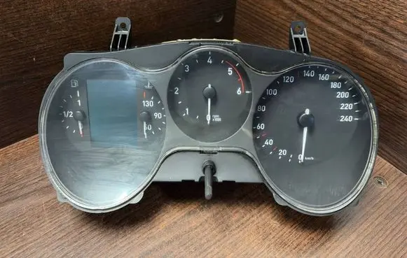 Seat Altea Speedometer (instrument cluster) 5P0920840A V0008000