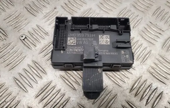 Audi A5 Door control unit/module 4M0959793H