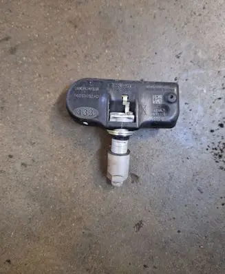 Chrysler Sebring (JS) Tire pressure sensor 56053031AD