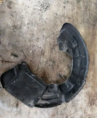 Volvo V70 Front brake disc dust cover plate P39960659
