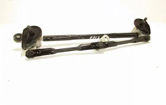 Front wiper linkage