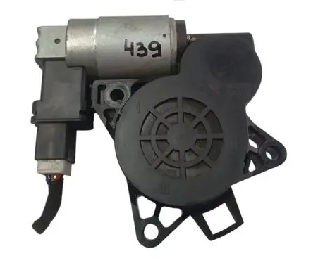 Mazda 3 I Front door window regulator motor GJ6A5958X