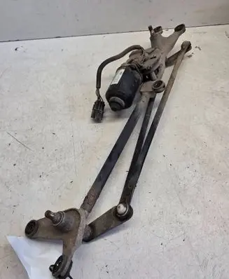 KIA Sorento Front wiper linkage and motor 981003E000