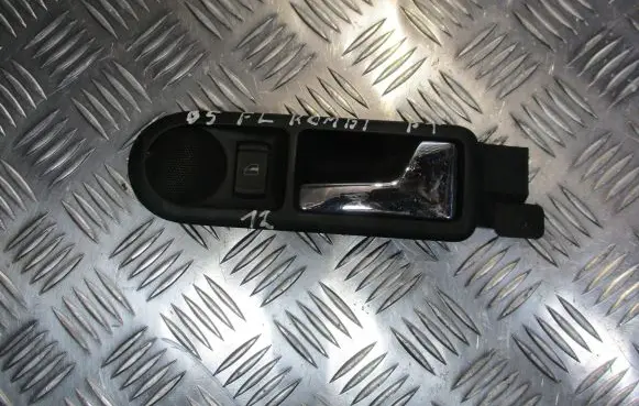 Volkswagen PASSAT B5.5 Rear door handle trim 
