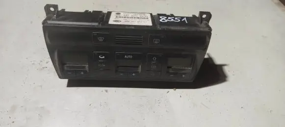 Audi A6 S6 C5 4B Climate control unit 4B0820043H 5HB00760417 D640000