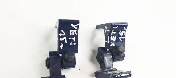 Skoda Yeti (5L) Front door hinge set 