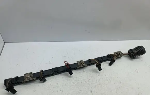 Volkswagen Touareg I Fuel injector wires 070973132