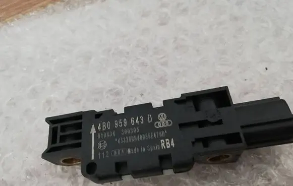 Audi A3 S3 8P Airbag deployment crash/impact sensor 4b0959643d
