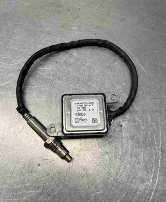 Mercedes-Benz Sprinter W906 Lambda probe sensor A0009058411