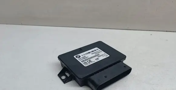 BMW X3 F25 Hand brake control module 6863277