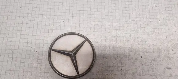 Mercedes-Benz C W203 Original wheel cap 2014010225