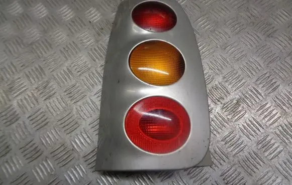 Smart ForFour I Rear/tail lights 253031L