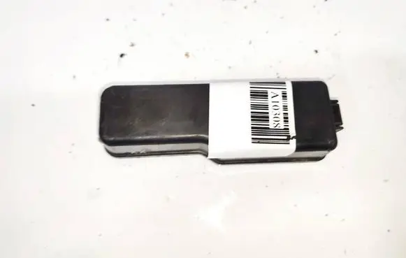 Toyota Corolla Verso AR10 Fuse box cover 