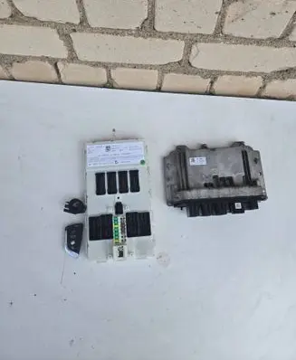 Engine ECU kit and lock set