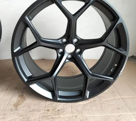 Audi RS Q8 R23 light alloy rim 4M8601025BG