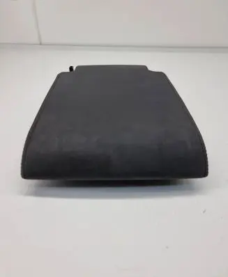 Land Rover Discovery 5 Armrest