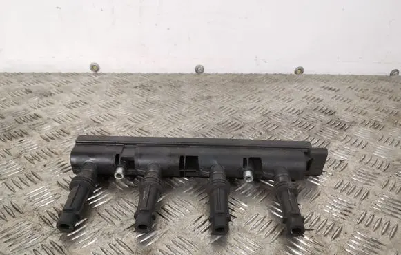 Opel Zafira C High voltage ignition coil 25198623