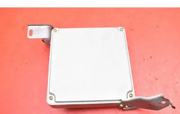 Toyota Avensis Verso Engine control unit/module ECU 89661-05860
