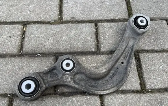 Audi Q7 4M Rear control arm 4M0505323G 4M0505361G