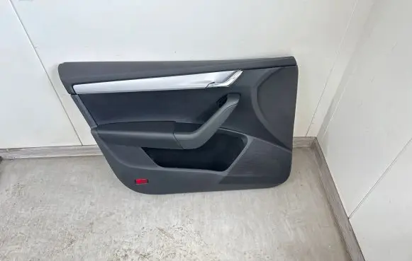 Skoda Octavia Mk3 (5E) Front door card panel trim 5E1867011