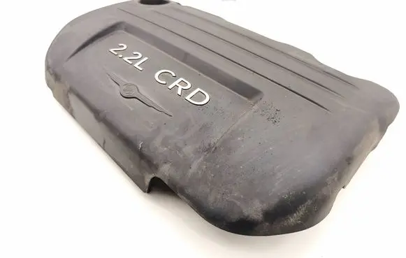 Chrysler PT Cruiser Engine hood trim 