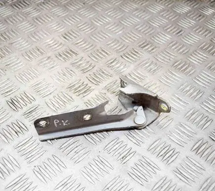 Mitsubishi Pajero Engine bonnet/hood hinges