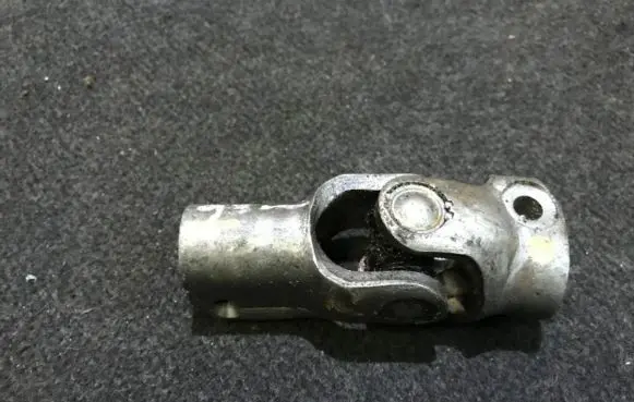 Mazda Xedos 6 Steering column universal joint