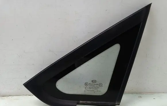 KIA Carens I Front door vent window glass four-door 43R000083