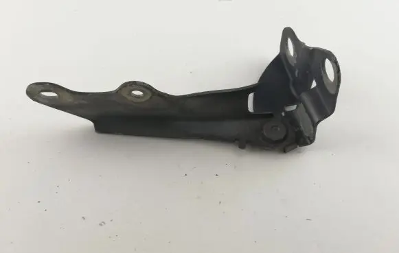 Ford Maverick Engine bonnet/hood hinges YL8416801AC KL3656