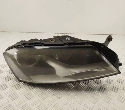 Volkswagen PASSAT B7 Headlight/headlamp 90003375