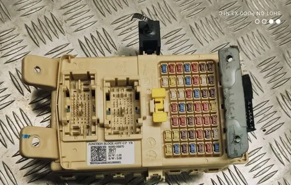KIA Rio Fuse module 91950H8570