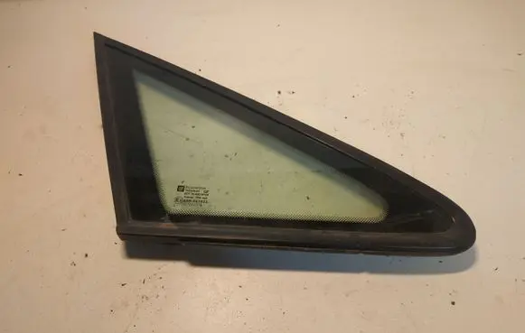 Opel Zafira A Front triangle window/glass 