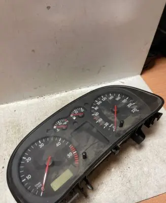 Volkswagen Golf IV Speedometer (instrument cluster) 1J0919880DX 0611389128 0263604525