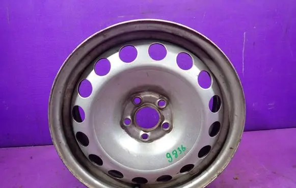 Volkswagen Golf IV R16 steel rim 1J0601027L