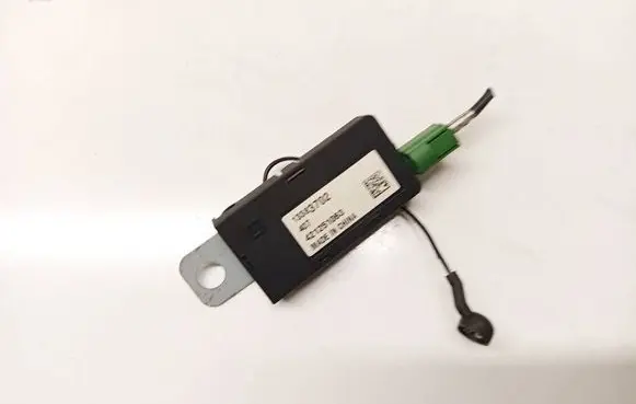 Opel Insignia B Antenna control unit 13383702