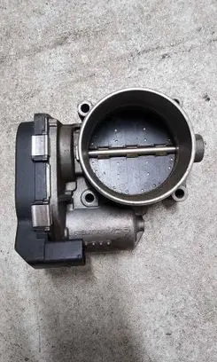 Volkswagen Touareg I Engine shut-off valve 03H133062C A2C83078000