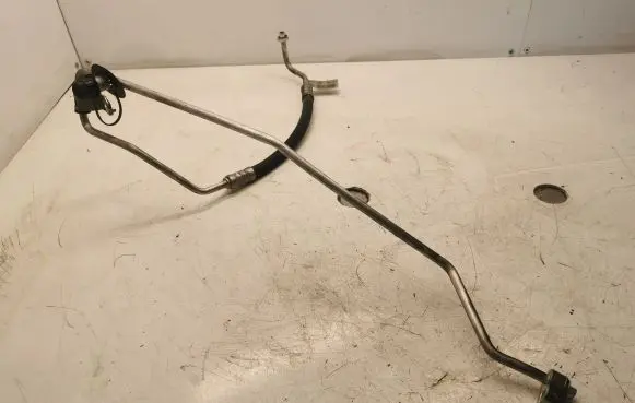 Jeep Grand Cherokee Air conditioning (A/C) pipe/hose 68161181AA