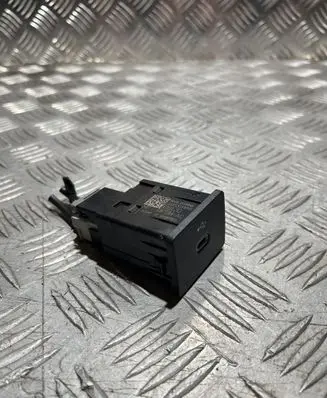 Ford Puma USB socket connector M1TT-14F014-AC